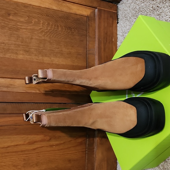 Sam Edelman Boots - Picture 2 of 9